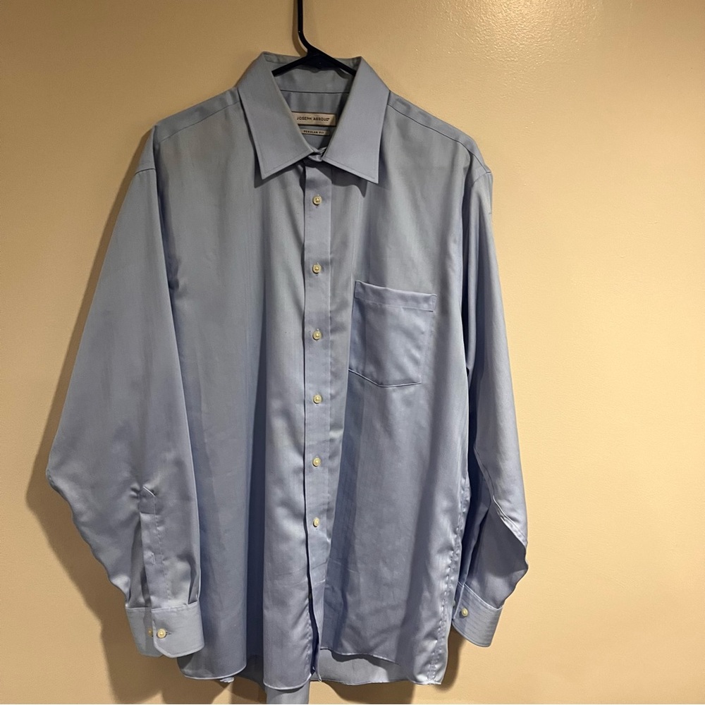 Men’s blue button down dress shirt